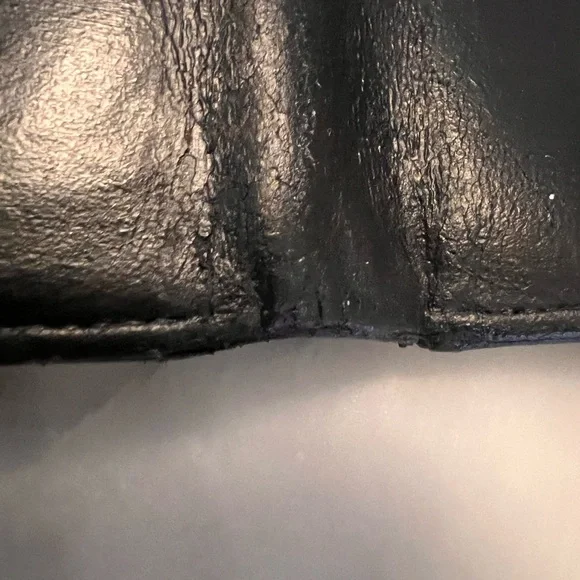 CHANEL CC Logo Vintage Leather Long Wallet - Picture 8 of 14